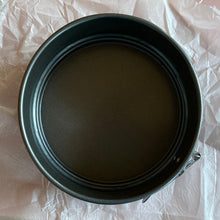 Load image into Gallery viewer, 10cm round springform Cake Tin