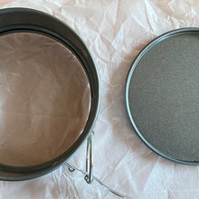 Load image into Gallery viewer, 10cm round springform Cake Tin